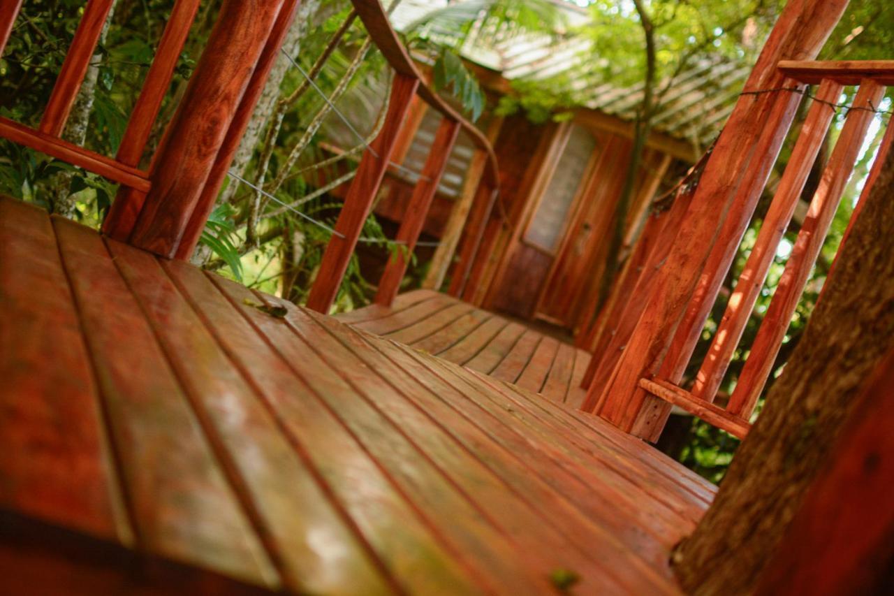 Tukulolo Treehouses Makaunga Екстериор снимка